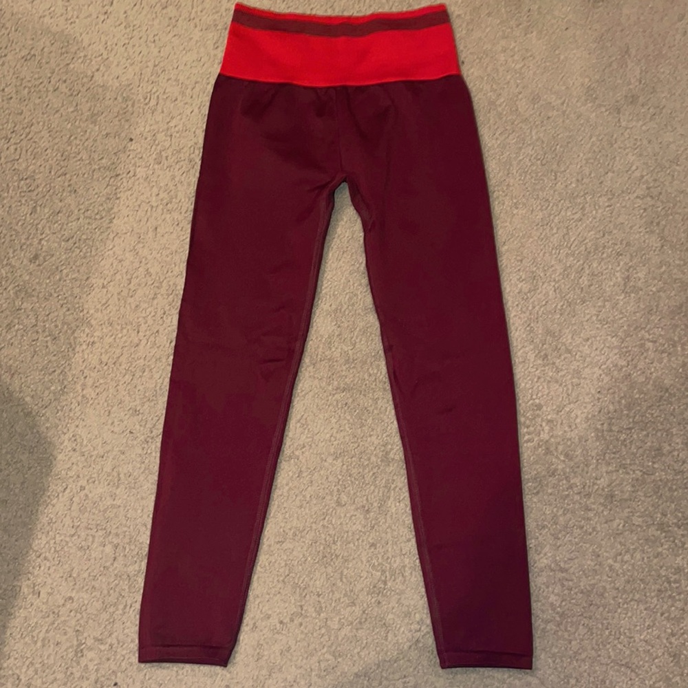 High waisted leggings.